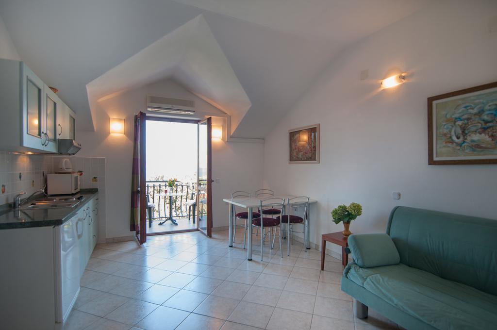 Apartments Raic Супетар Экстерьер фото